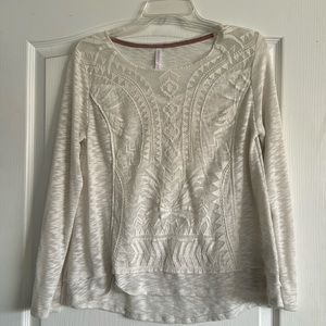 Xhiliration lace embroidered long sleeve. White, size M.
